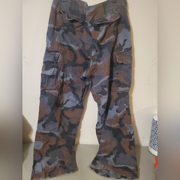 Y2k Mens Camo Cargo Pants Brown Gray Black Mens 38×32 Gorpcore - Picture 6 of 6